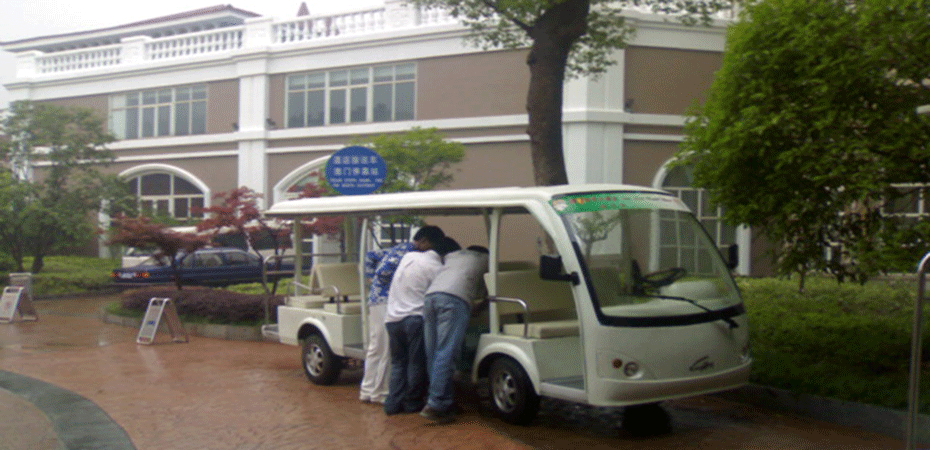 杭州世界大酒店<a href=http://www.langqing.cn target=_blank class=infotextkey>电动观光车</a>供应商