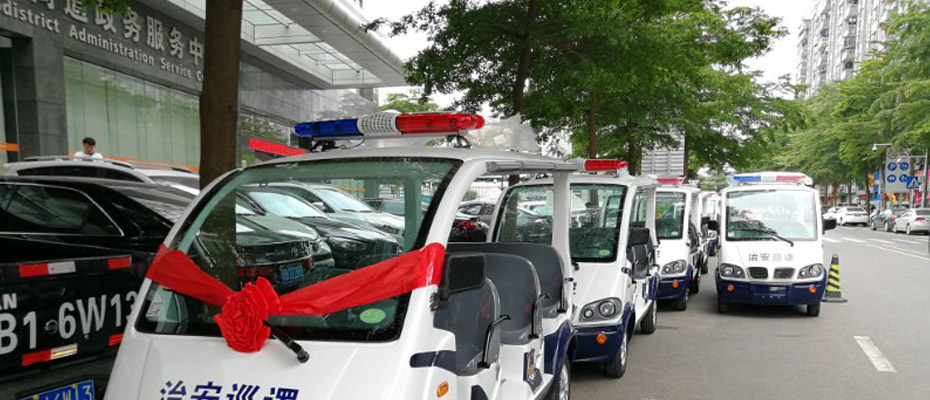 警用巡查车